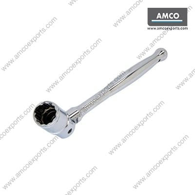 Scaffolding spanner for tightening scaffolding couplers and clamps