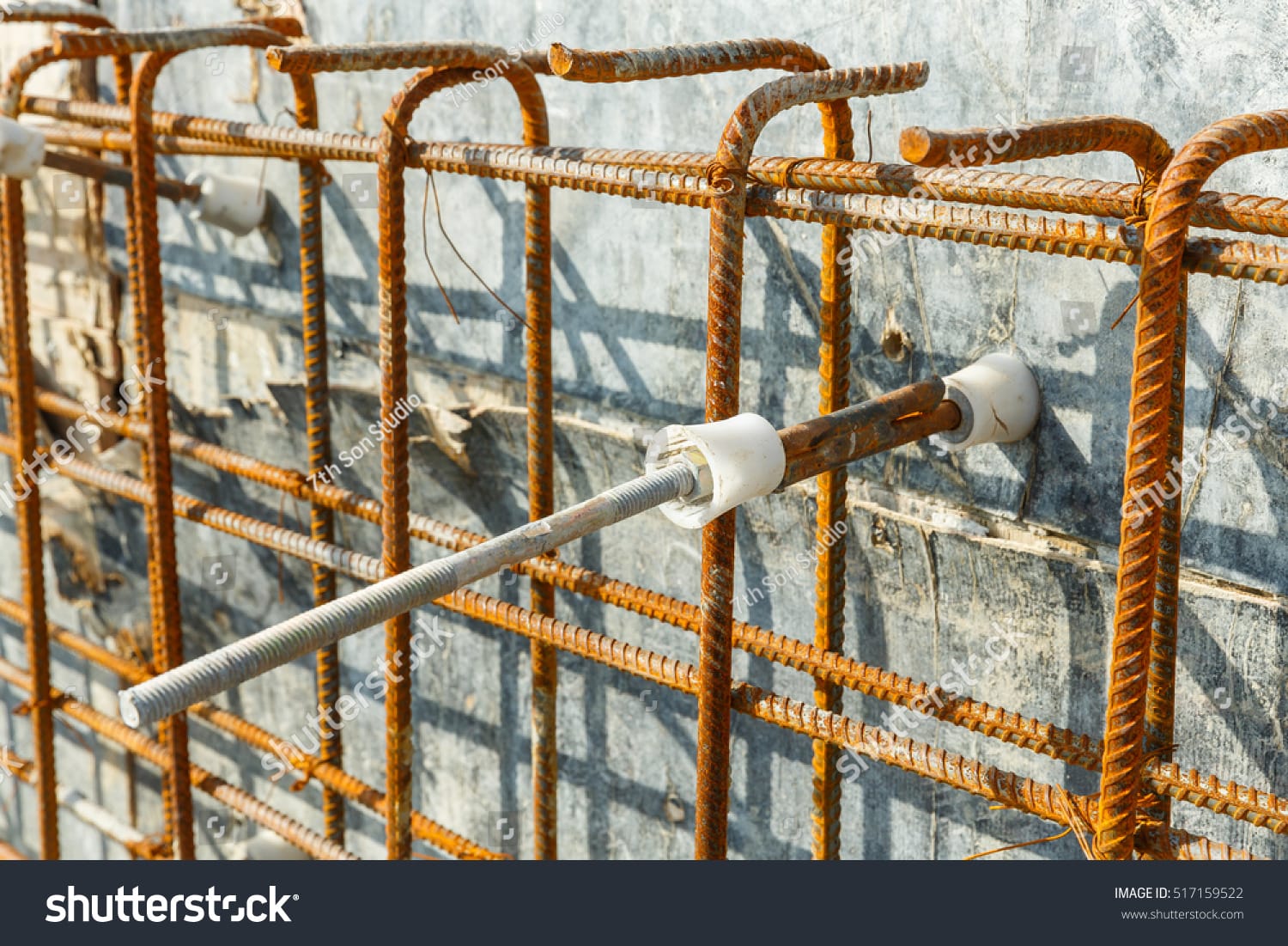 Tie rod PVC cone application in concrete wall formwork